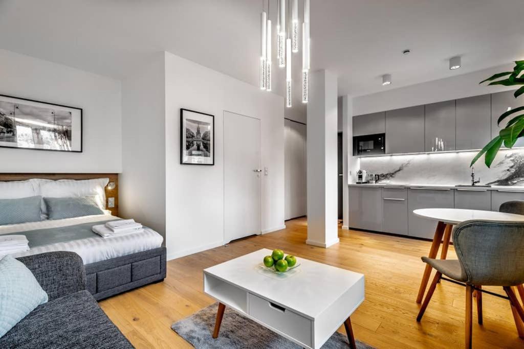 Koszykowa Suite - Apartament W Centrum Warszawy! Varsovia Exterior foto